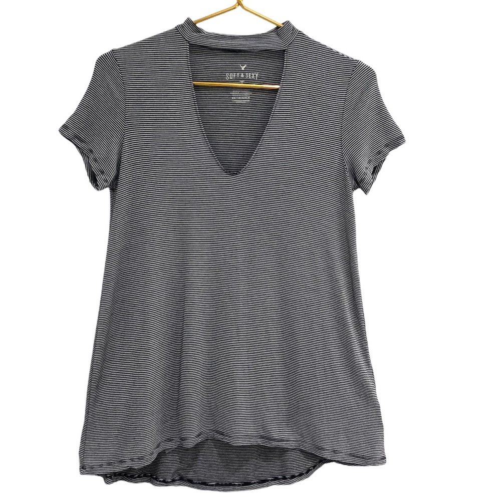 American Eagle Soft & Sexy Choker Cut out Tee